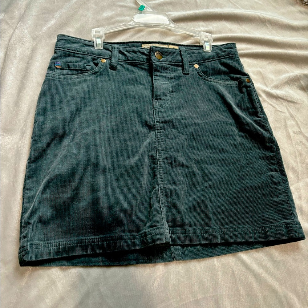 Patagonia corduroy skirt women’s Size 2
